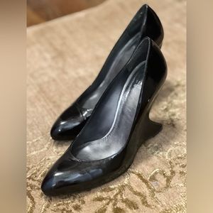 Stuart Weitzman scoop wedges with Swarovski Crystal detail on heel size 8.5M